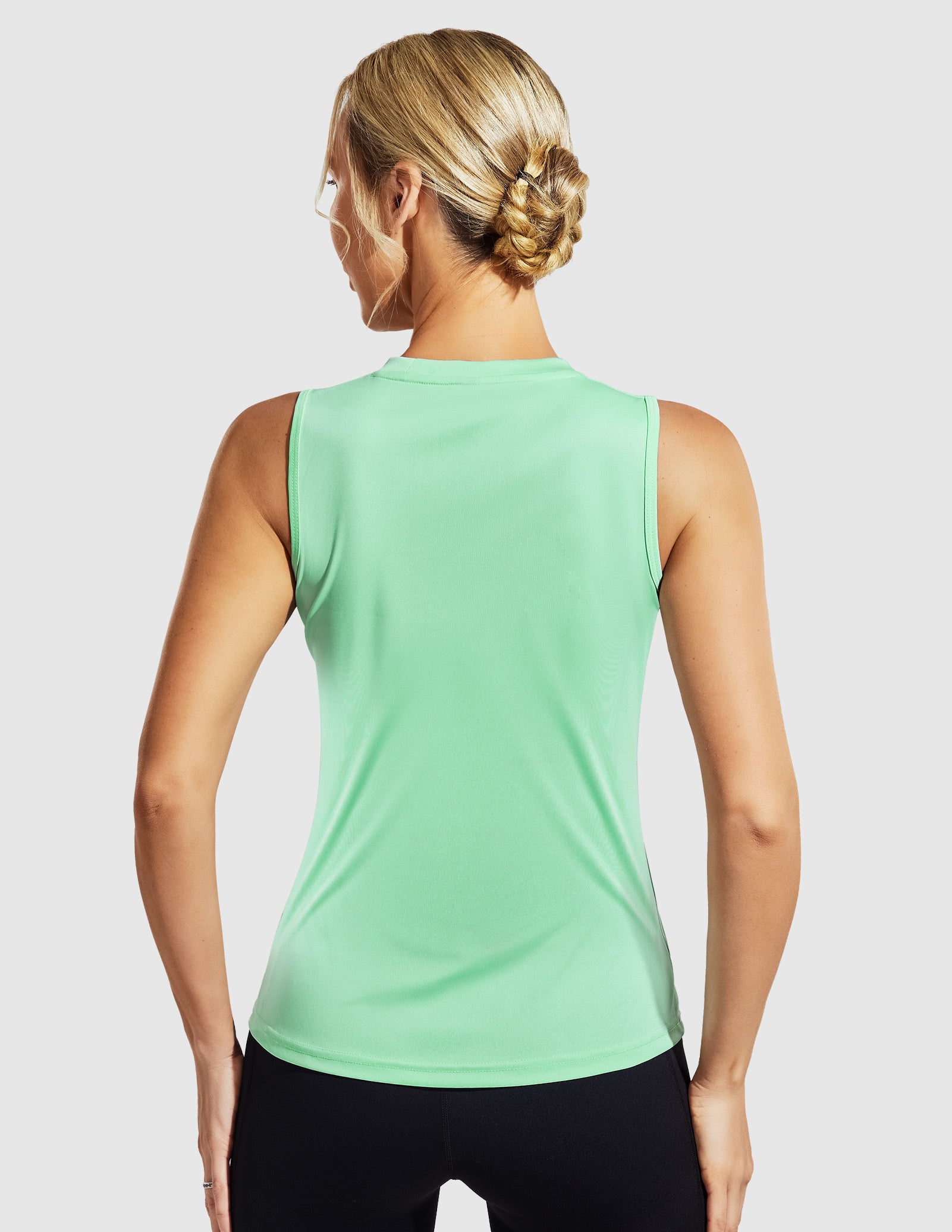 MIER UV Protection Sleeveless Workout Tank Top for Women - Lightweight & Breathable Women's Tank Top