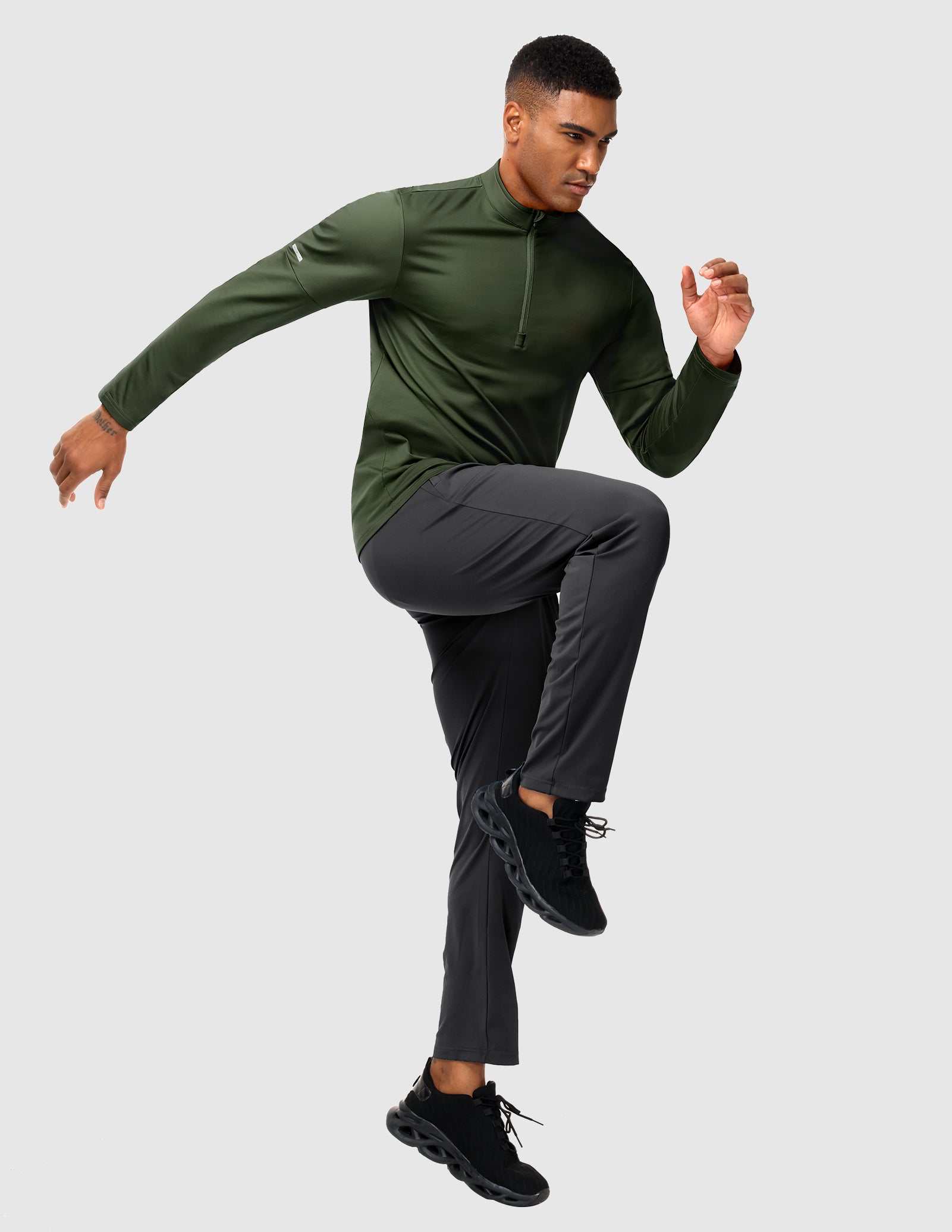 MIER Men’s Workout Sweatpants Lightweight Jogging Track Pants with 3 Zipper Pockets Men's T-Shirts