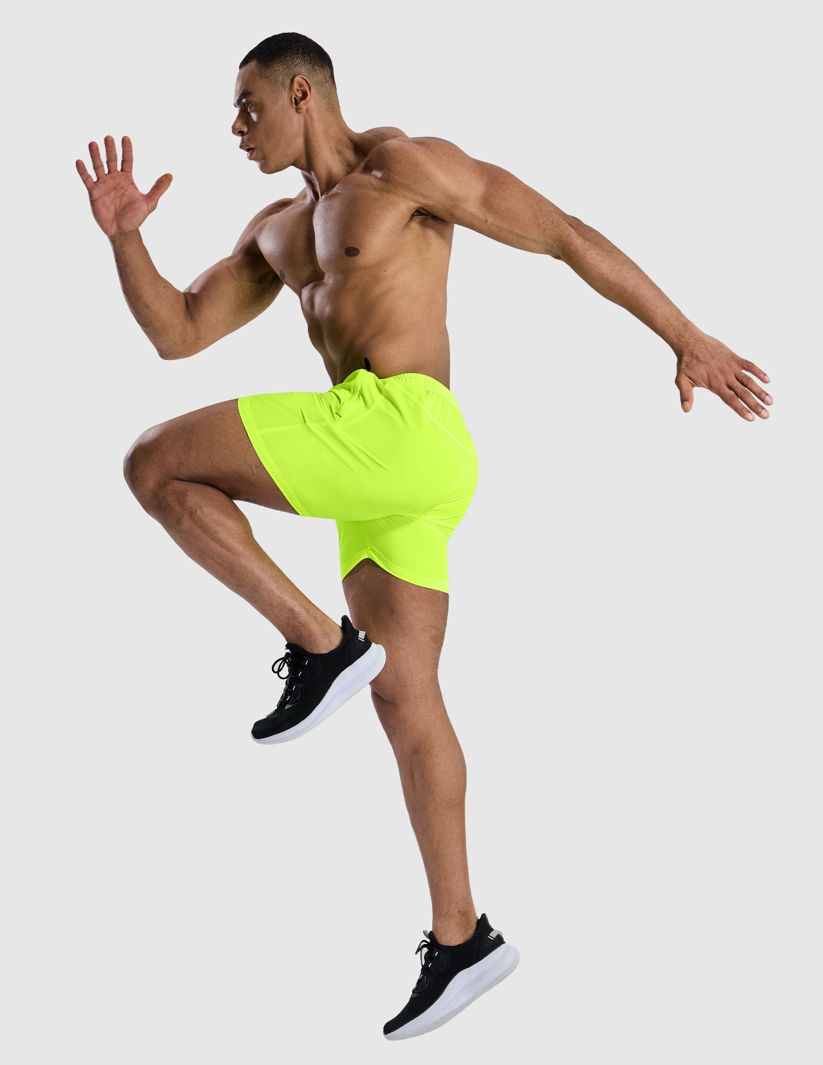 MIER Men's 5 Inch Dry Fit Running Shorts with Zipper Pockets Men's Shorts