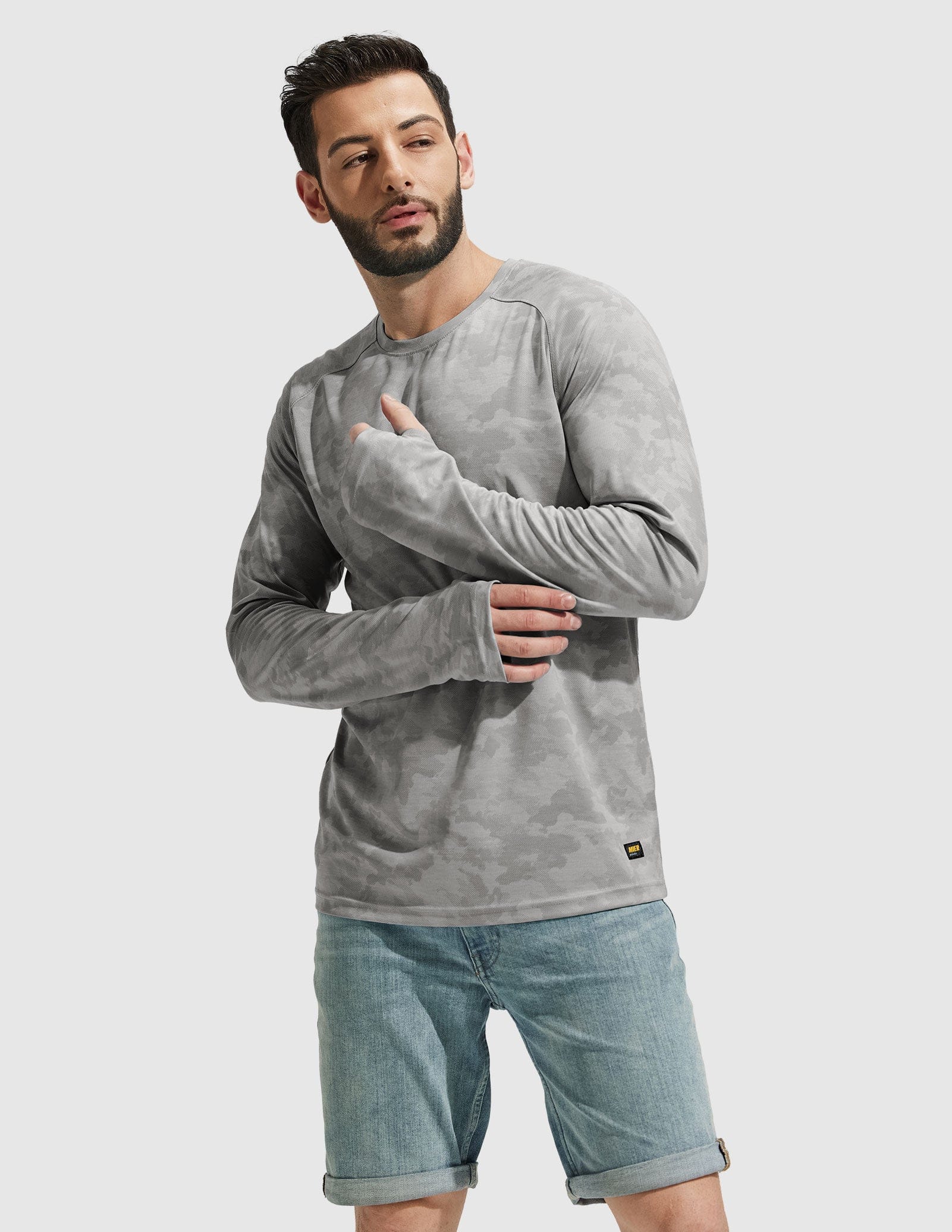 MIER Men’s UPF 50 Plus Long Sleeve Running Shirt Lightweight and Moisture Wicking Men's T-Shirts