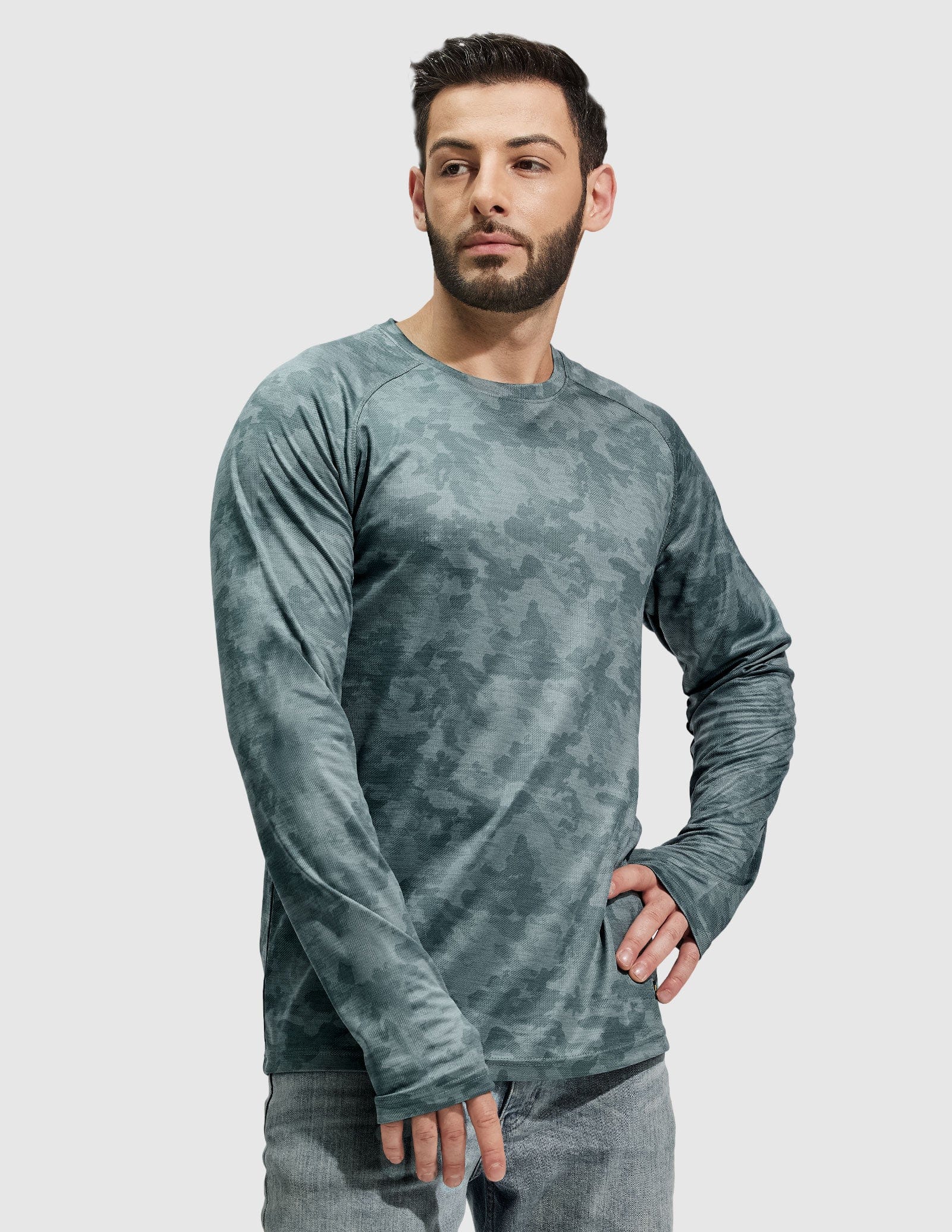 MIER Men’s UPF 50 Plus Long Sleeve Running Shirt Lightweight and Moisture Wicking Men's T-Shirts