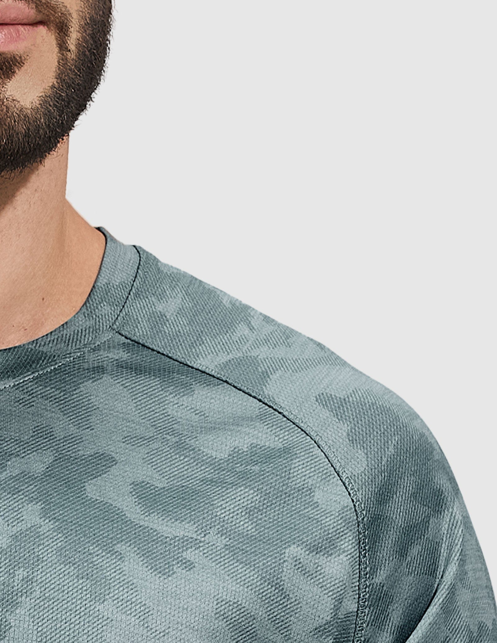 MIER Men’s UPF 50 Plus Long Sleeve Running Shirt Lightweight and Moisture Wicking Men's T-Shirts