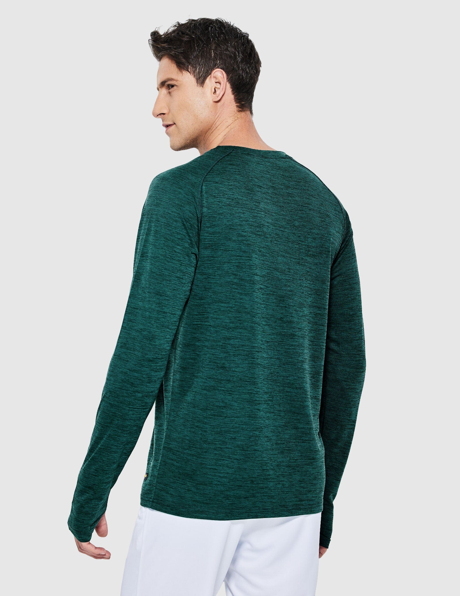 MIER Men’s UPF 50 Plus Long Sleeve Running Shirt Lightweight and Moisture Wicking Men's T-Shirts