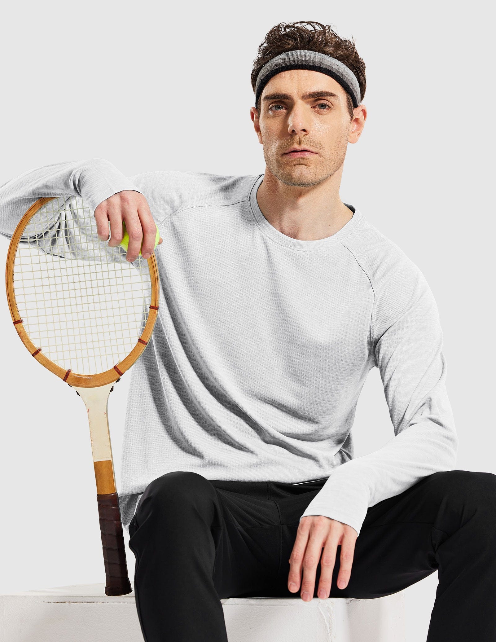 MIER Men’s UPF 50 Plus Long Sleeve Running Shirt Lightweight and Moisture Wicking Men's T-Shirts