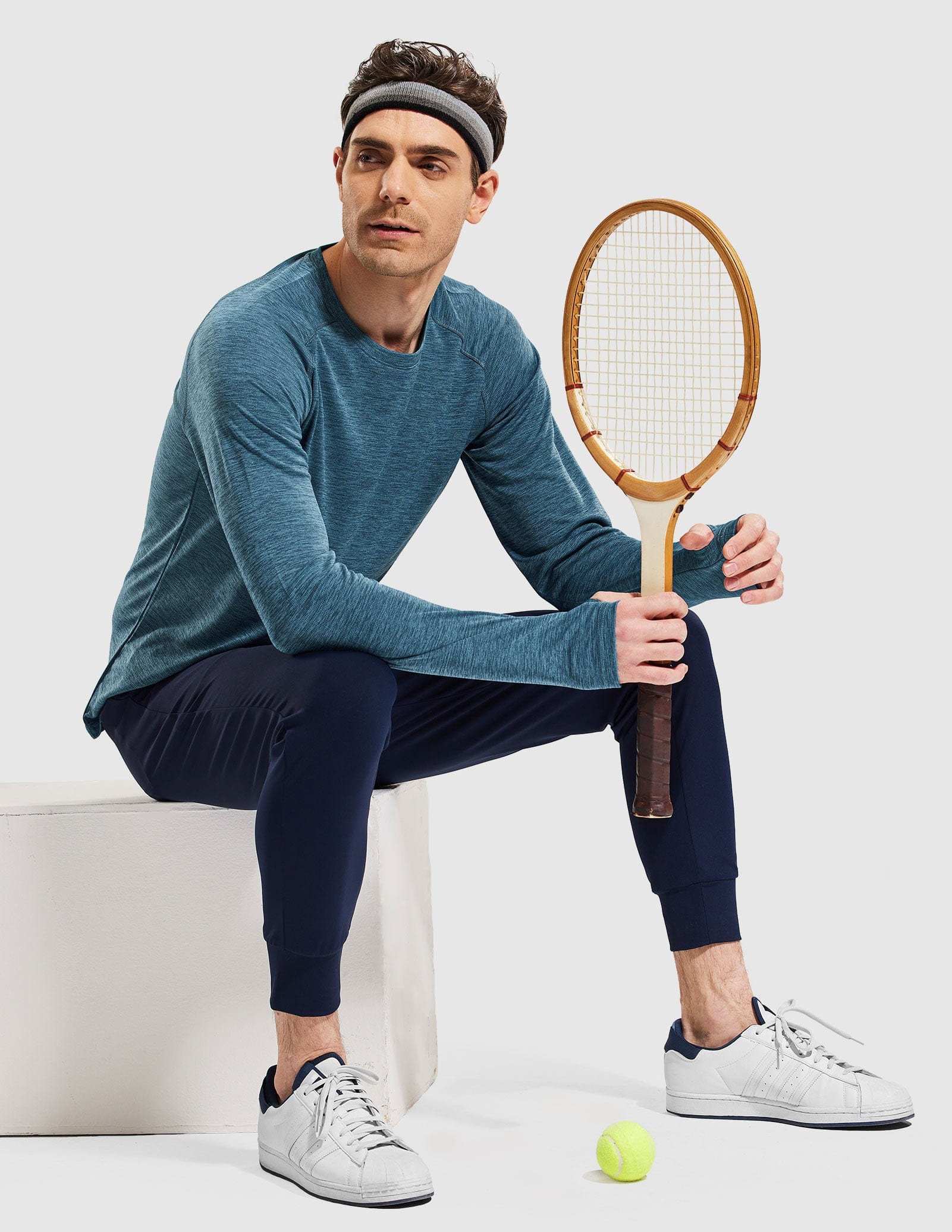 MIER Men’s UPF 50 Plus Long Sleeve Running Shirt Lightweight and Moisture Wicking Men's T-Shirts