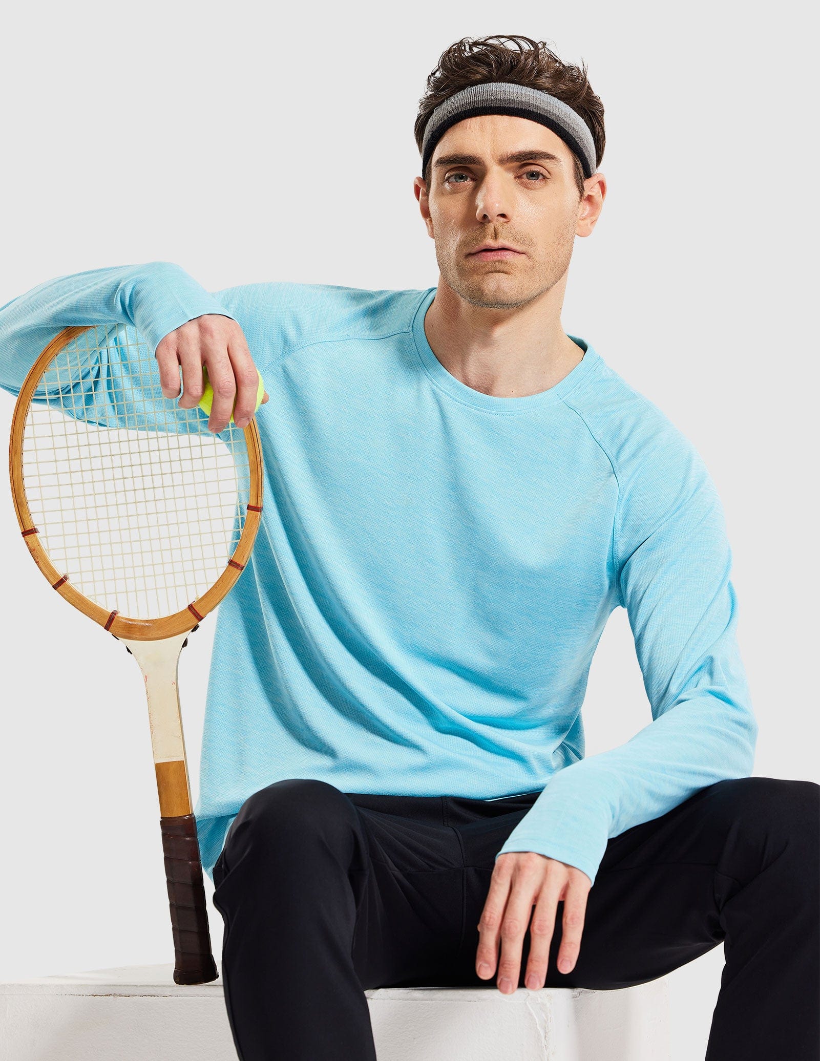 MIER Men’s UPF 50 Plus Long Sleeve Running Shirt Lightweight and Moisture Wicking Men's T-Shirts